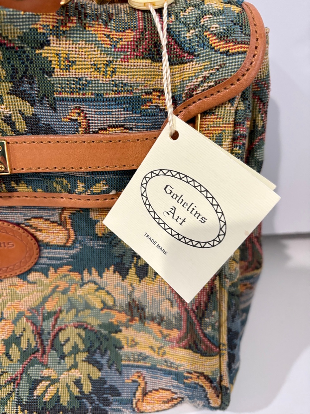 New Vintage Gobelins Art tapestry satchel - Picture 4 of 9